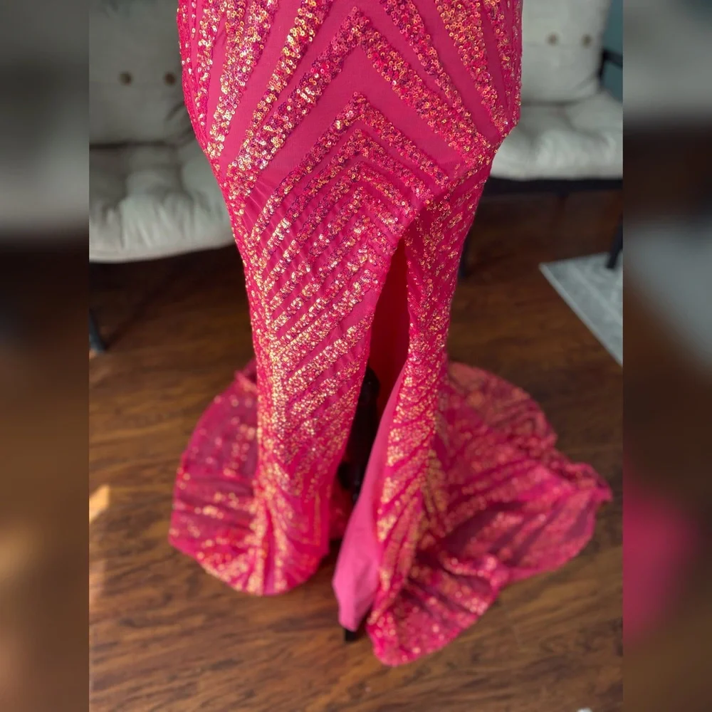 SOLD OUT ❌New with tags iridescent Jovani sequin pink prom dress - Picture 4 of 5
